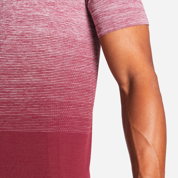 Agaru Gradient Seamless T-Shirt - Dark Carmine