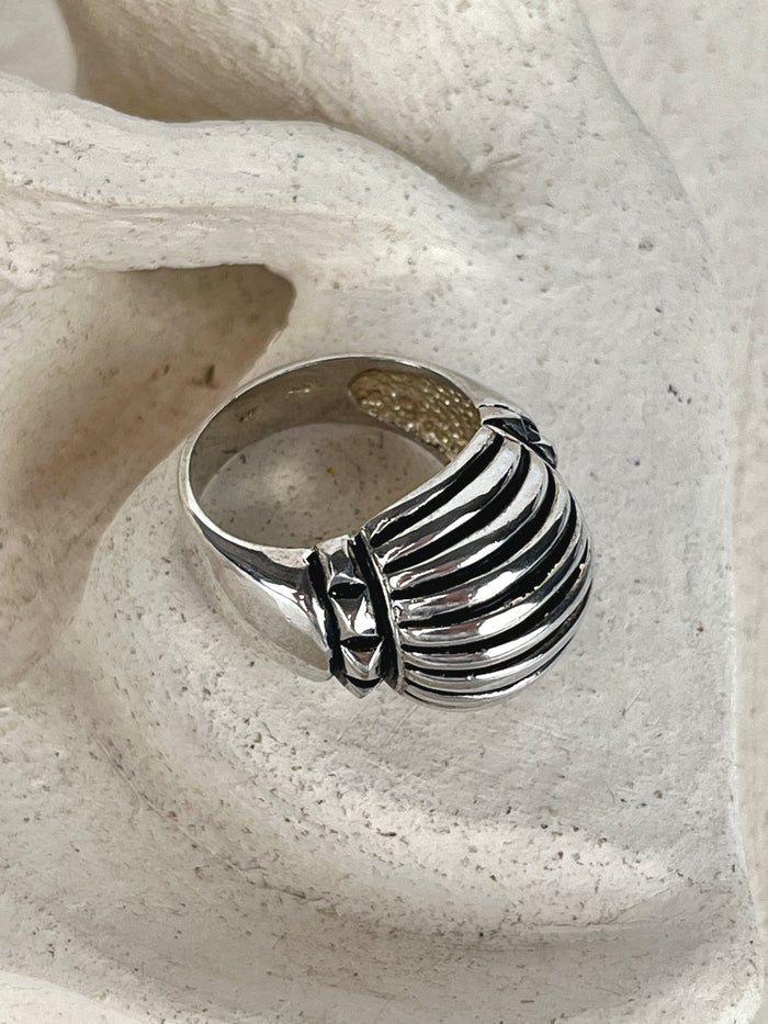 90s Sterling Ribbed Dome Ring