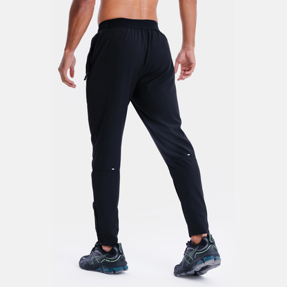 Agaru Pacer Trackpant - Black
