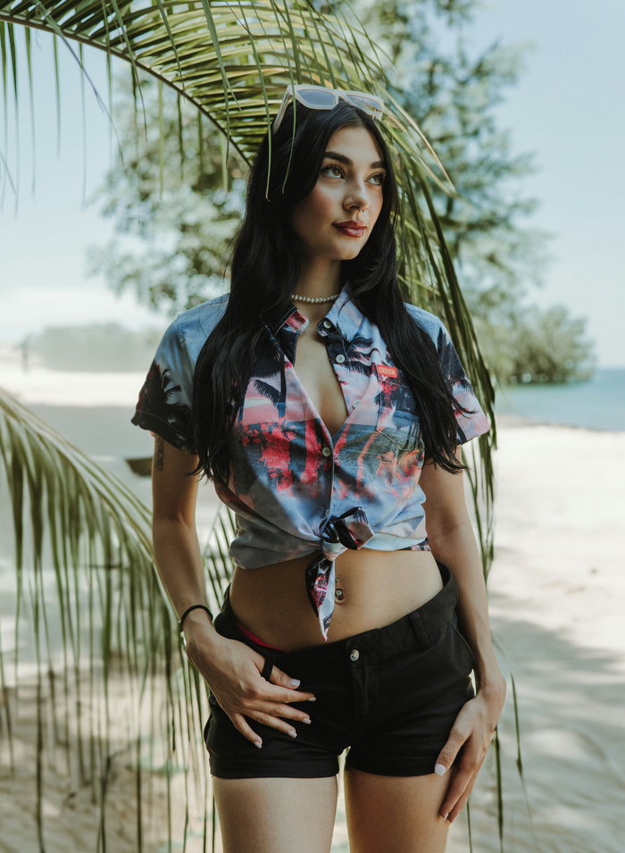 California Dreamin' Women's Short Sleeve Party Shirt