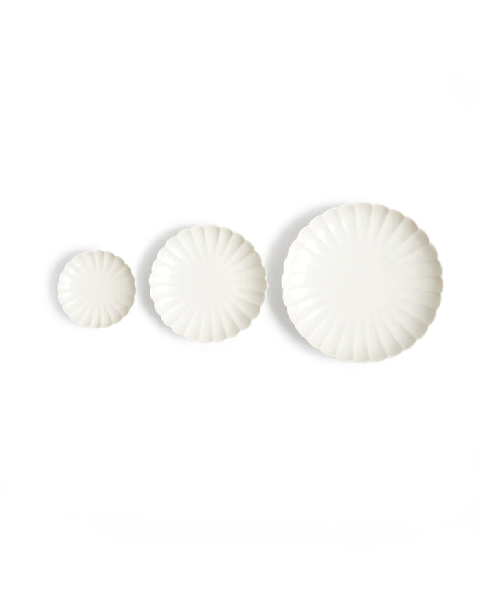 Chrysanthemum Plate Set