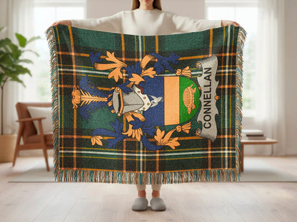 Feature panel for the Connellan cotton woven blanket with fringed edges.