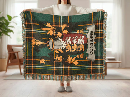 Feature list for the Considine cotton woven blanket with fringe.
