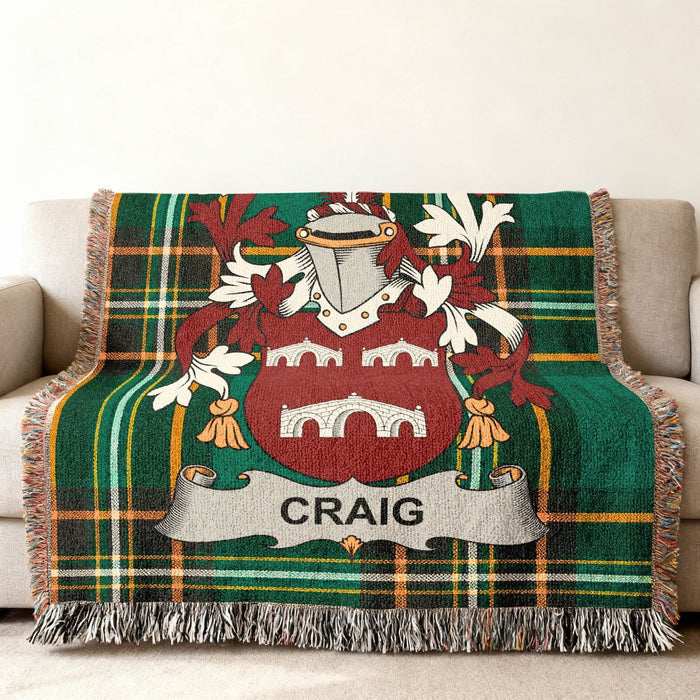 Detail of the Craig crest woven into Irish National Tartan.