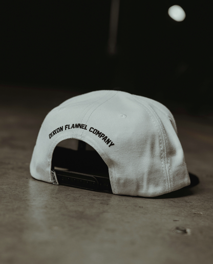 D Star Snapback - White