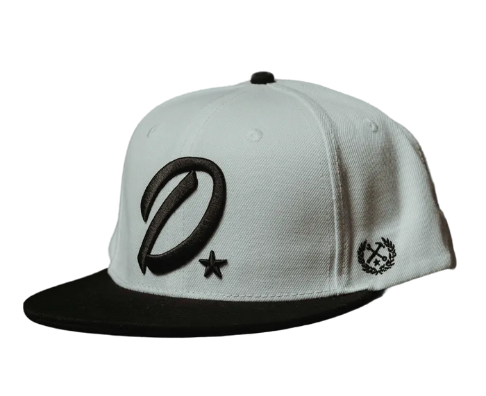 D Star Snapback - White