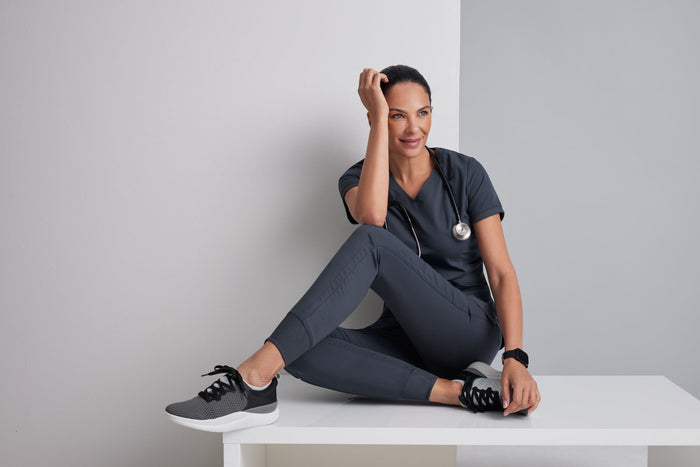 Kira Jogger - Black - Grey's Anatomy Scrubs