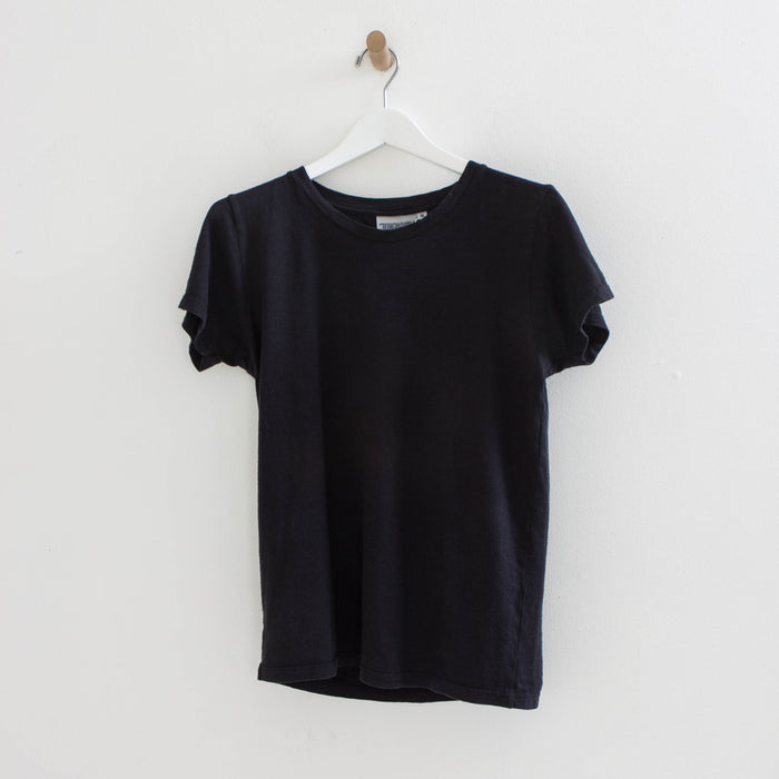 Lorel Tee in Black