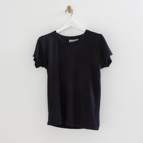 Lorel Tee in Black