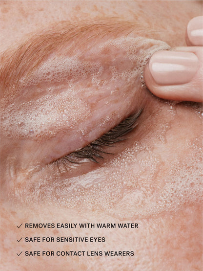 Mascara is a Moment Set