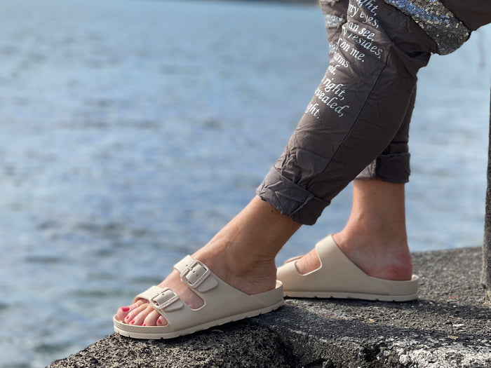 European women's sandals similar to Birkenstock sandals. Quality and comfortable from Spain. In sand colour.
