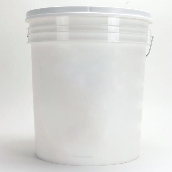 Plastic Wine Fermenter w/ Lid 7.9 Gal