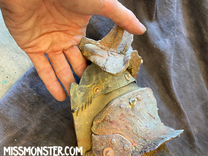 WASTELAND RAPTOR CLAW BOOT COVERS